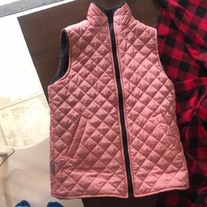 Reversible simple southern vest